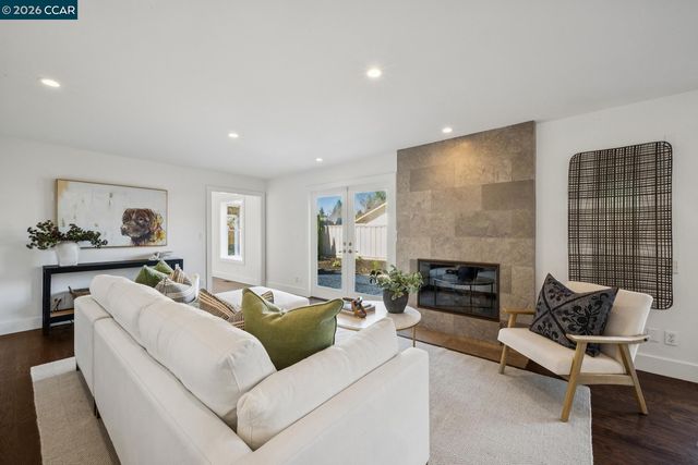 342 Constance Pl, Moraga, CA 94556