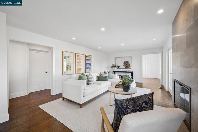 342 Constance Pl, Moraga, CA 94556