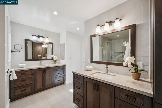 342 Constance Pl, Moraga, CA 94556