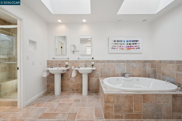 342 Constance Pl, Moraga, CA 94556