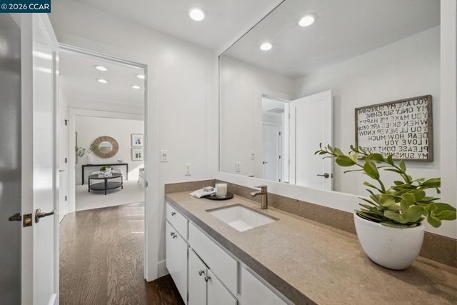 342 Constance Pl, Moraga, CA 94556