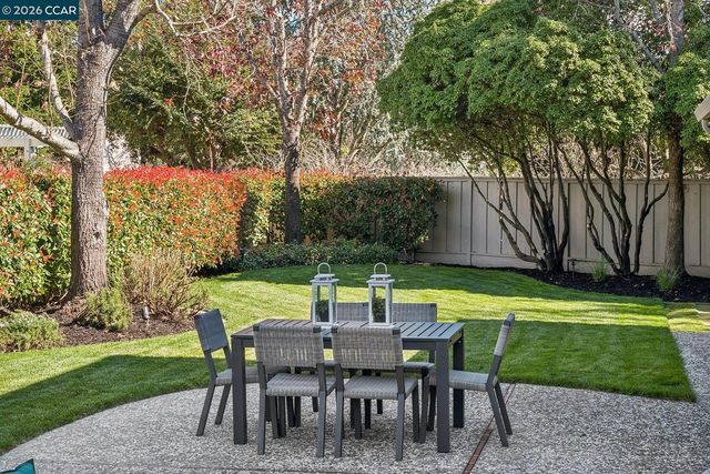 342 Constance Pl, Moraga, CA 94556