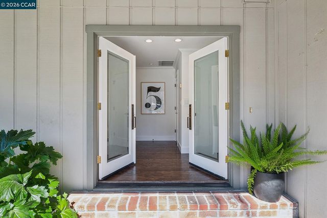 342 Constance Pl, Moraga, CA 94556