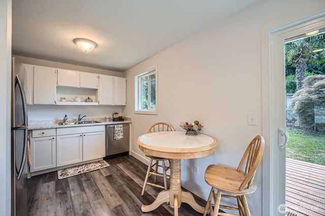 10985 SE 225th Street, Kent, WA 98031