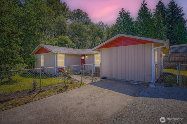 10985 SE 225th Street, Kent, WA 98031
