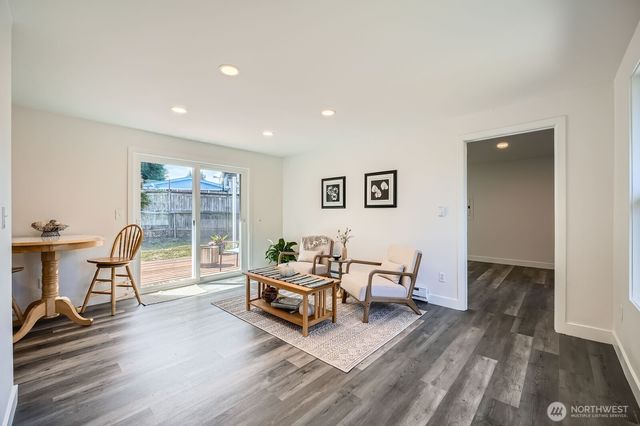 10985 SE 225th Street, Kent, WA 98031