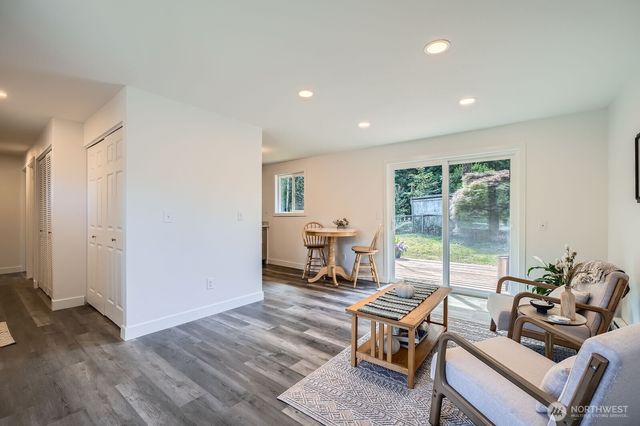 10985 SE 225th Street, Kent, WA 98031