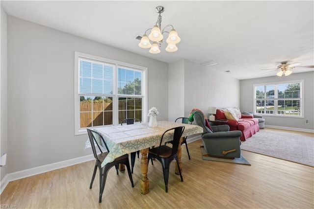 102 Berkshire BLVD, Suffolk, VA 23434