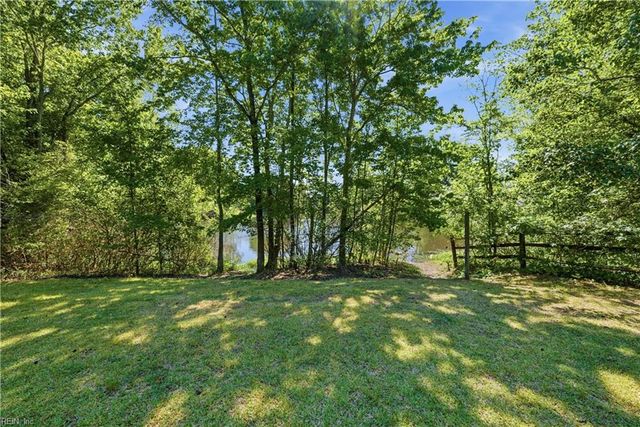 102 Berkshire BLVD, Suffolk, VA 23434