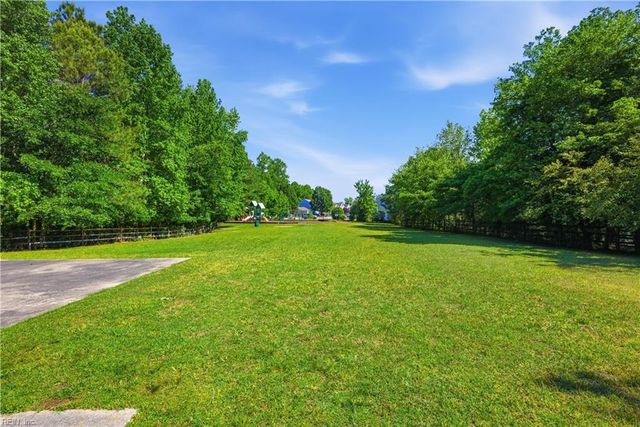 102 Berkshire BLVD, Suffolk, VA 23434