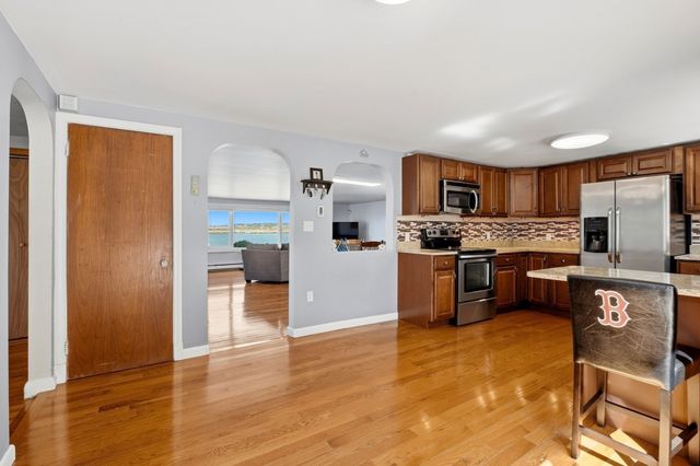 195 Mills Ave, Revere, MA 02151