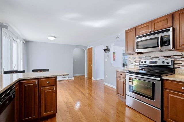 195 Mills Ave, Revere, MA 02151