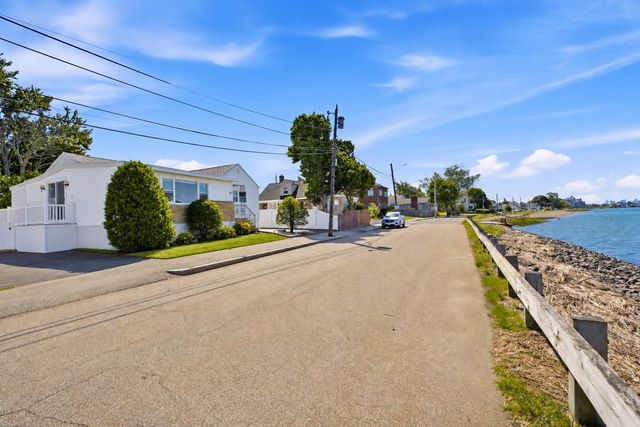 195 Mills Ave, Revere, MA 02151