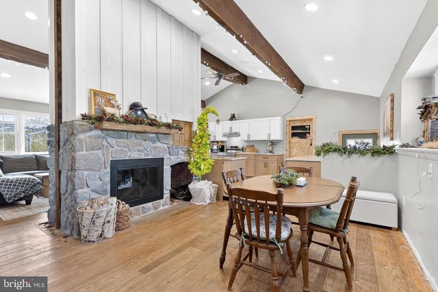 323 EDGEMONT DR, Willow Street, PA 17584