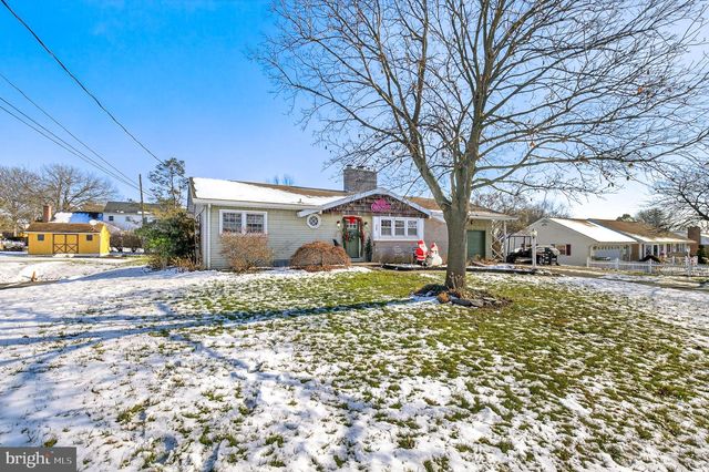 323 EDGEMONT DR, Willow Street, PA 17584