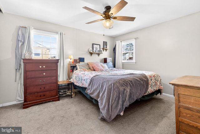 323 EDGEMONT DR, Willow Street, PA 17584