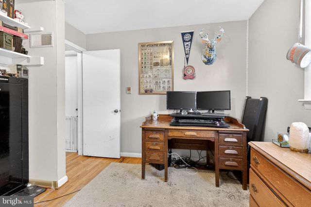 323 EDGEMONT DR, Willow Street, PA 17584