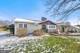 323 EDGEMONT DR, Willow Street, PA 17584