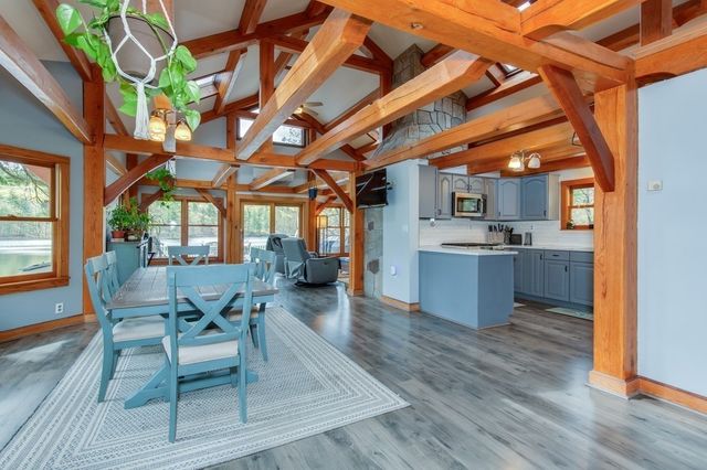 21 Hinds Lane, Pelham, NH 03076