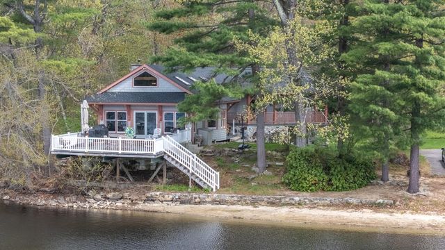 21 Hinds Lane, Pelham, NH 03076
