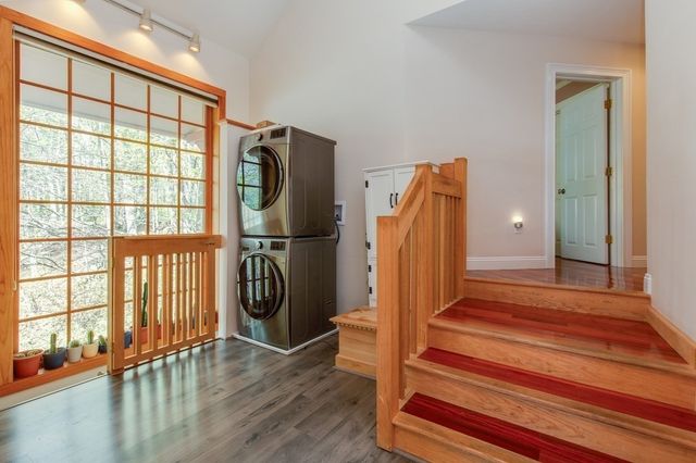 21 Hinds Lane, Pelham, NH 03076