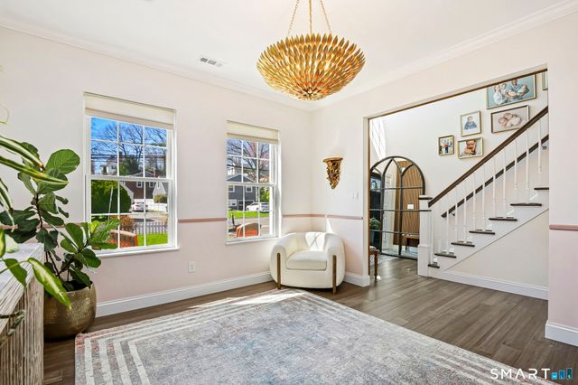 55 Arlington Road, Stamford, CT 06902