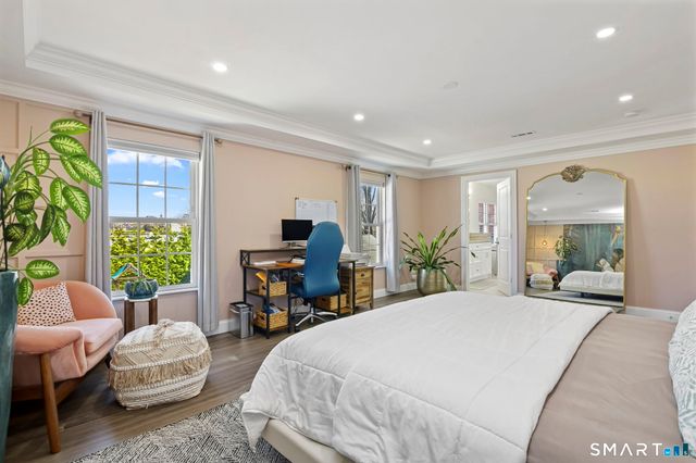 55 Arlington Road, Stamford, CT 06902