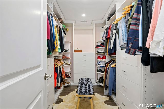 55 Arlington Road, Stamford, CT 06902