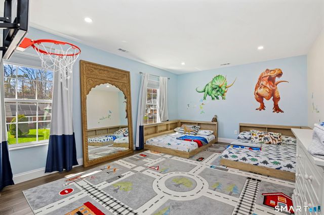 55 Arlington Road, Stamford, CT 06902