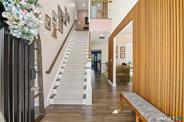 55 Arlington Road, Stamford, CT 06902