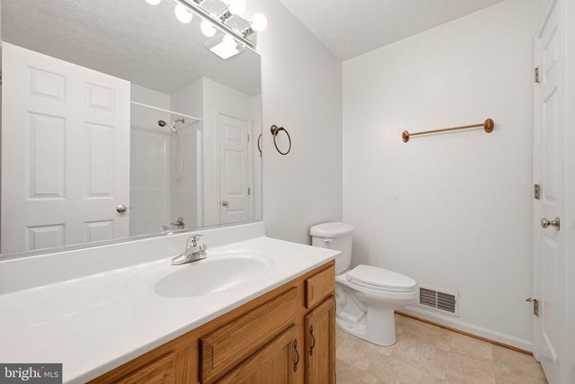 991 FRONT ROYAL PIKE, Winchester, VA 22602