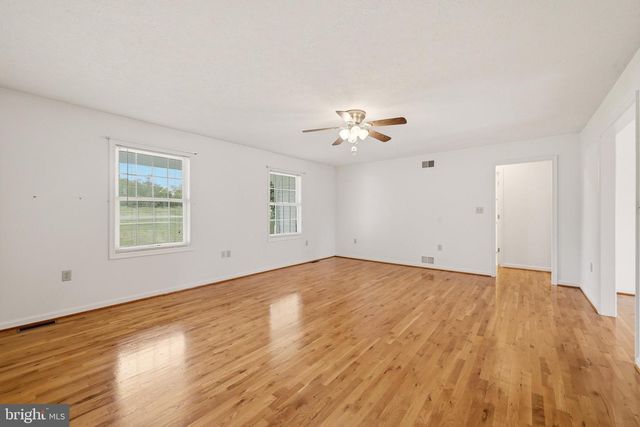 991 FRONT ROYAL PIKE, Winchester, VA 22602