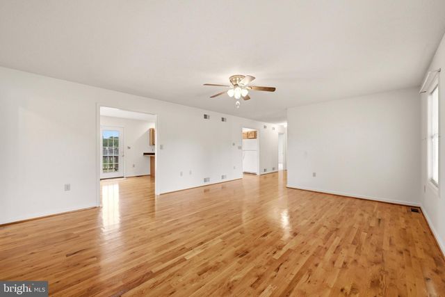 991 FRONT ROYAL PIKE, Winchester, VA 22602