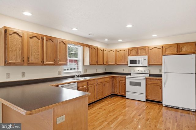 991 FRONT ROYAL PIKE, Winchester, VA 22602