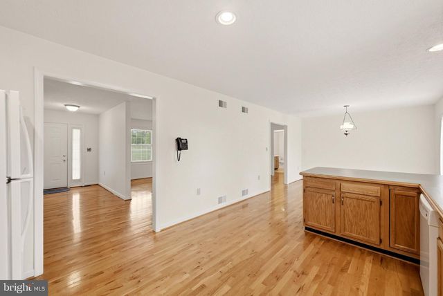 991 FRONT ROYAL PIKE, Winchester, VA 22602