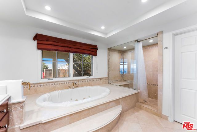 3782 Berry Drive, Studio City (los Angeles), CA 91604