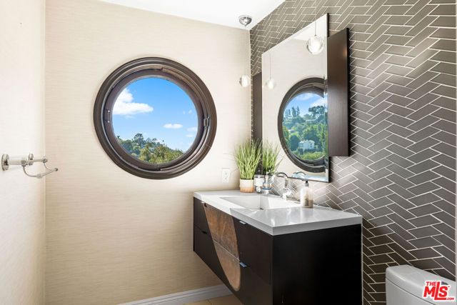 3782 Berry Drive, Studio City (los Angeles), CA 91604