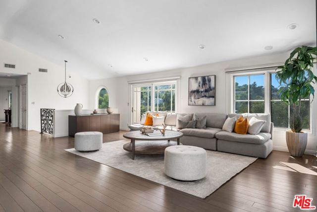 3782 Berry Drive, Studio City (los Angeles), CA 91604