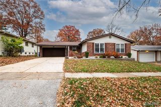 340 New Ballwin Road, Ballwin, MO 63021