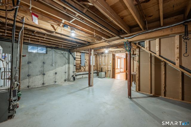 40 Homestead Lane, Avon, CT 06001