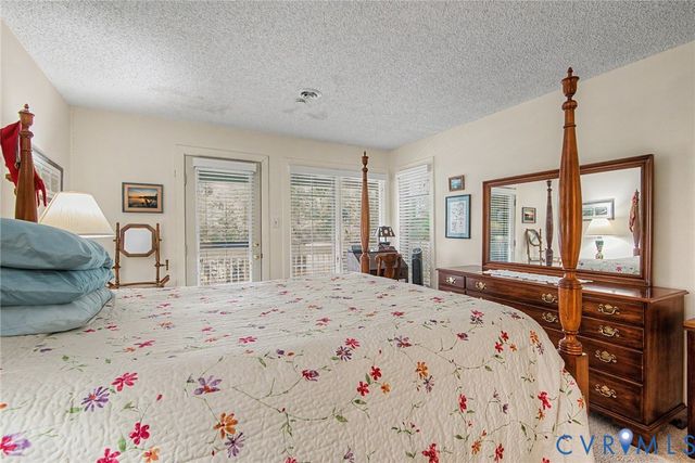 36 Spinnaker Cove Dr, Midlothian, VA 23112