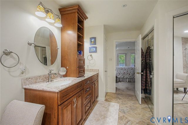 36 Spinnaker Cove Dr, Midlothian, VA 23112