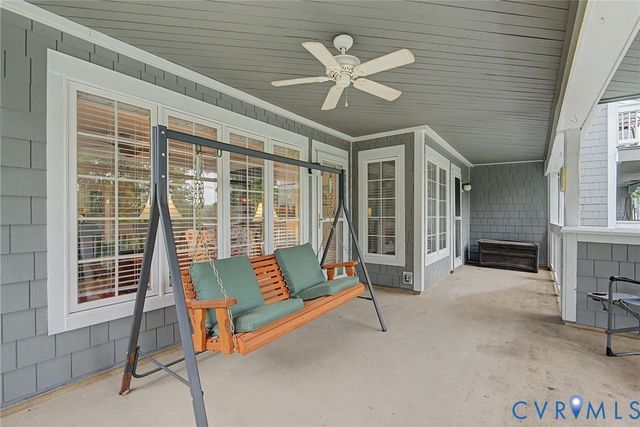 36 Spinnaker Cove Dr, Midlothian, VA 23112