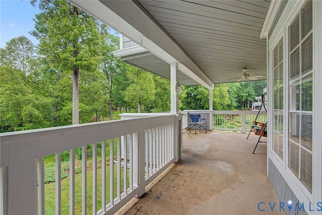 36 Spinnaker Cove Dr, Midlothian, VA 23112