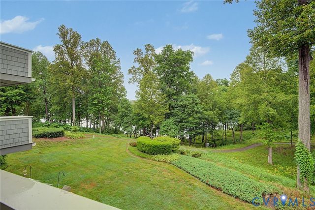 36 Spinnaker Cove Dr, Midlothian, VA 23112