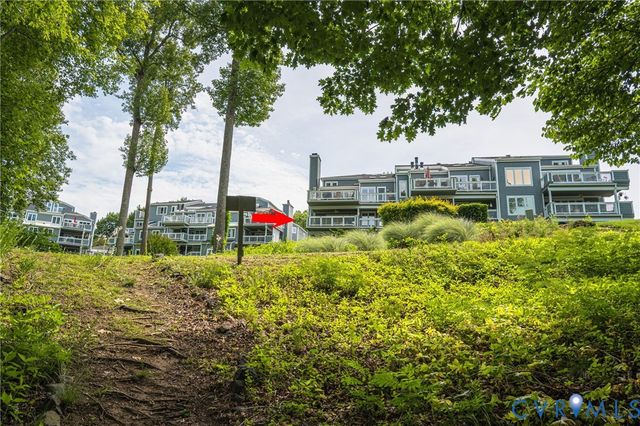 36 Spinnaker Cove Dr, Midlothian, VA 23112