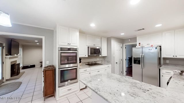 136 Westlake Drive, Brandon, MS 39047