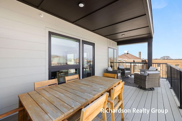 300 Washington Avenue 8, Grand Haven City, MI 49417