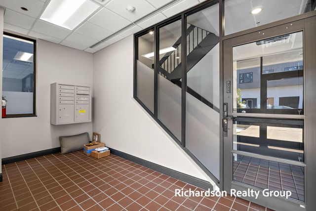 300 Washington Avenue 8, Grand Haven City, MI 49417