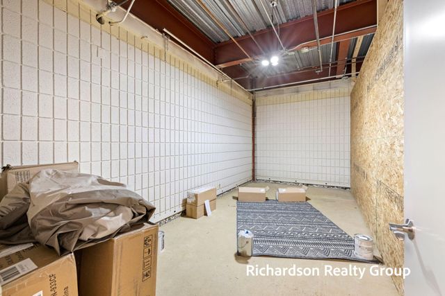 300 Washington Avenue 8, Grand Haven City, MI 49417